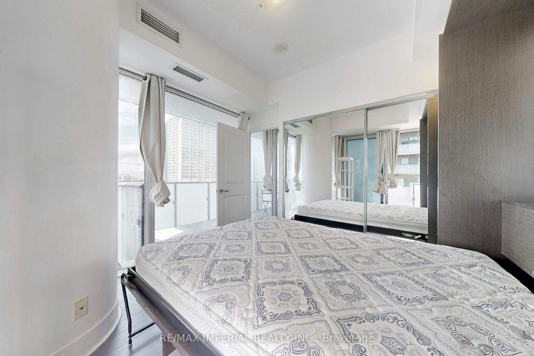 3208-1080 Bay Street, Toronto, ON, M5S 0A5 - 23
