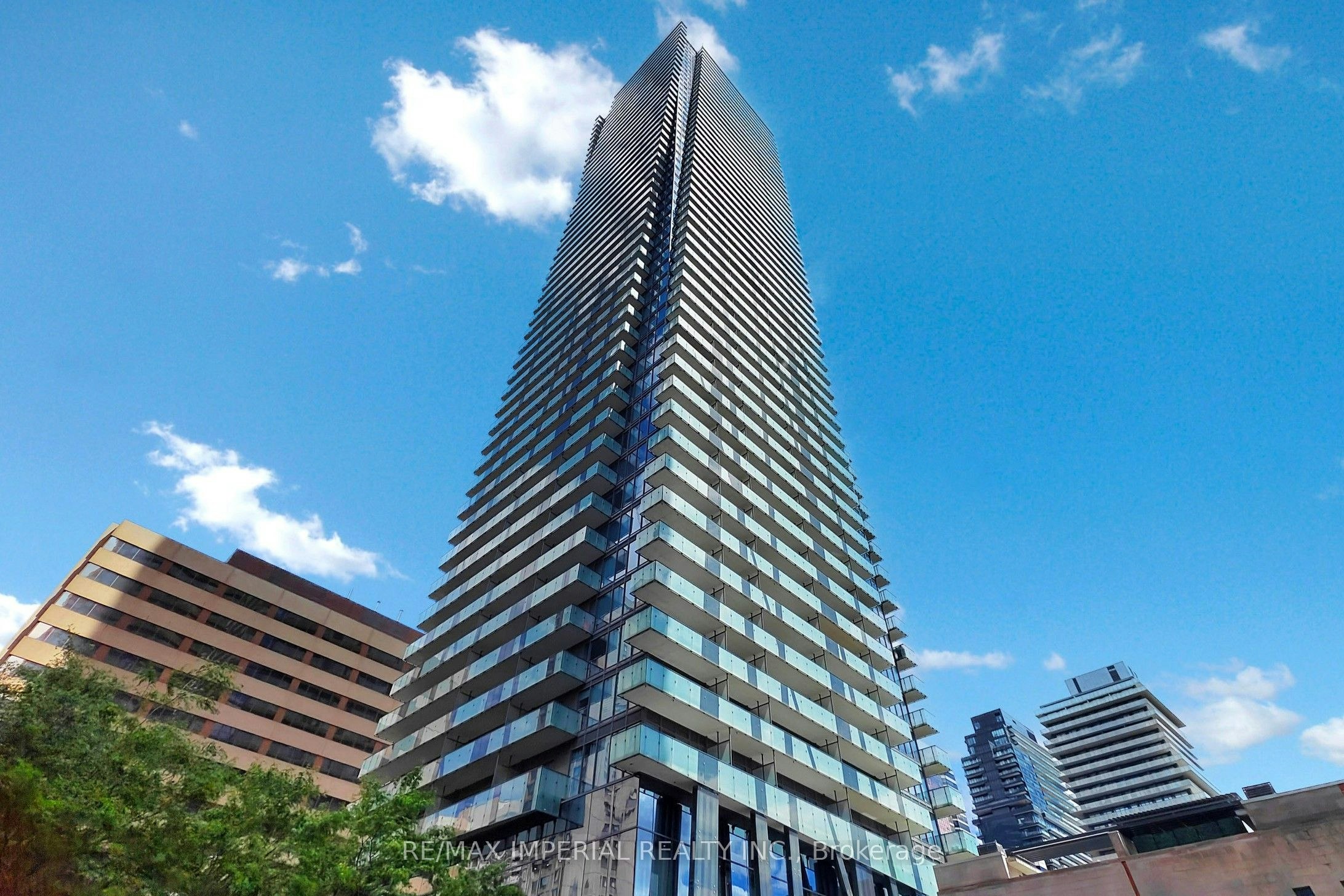 3208-1080 Bay Street, Toronto, ON, M5S 0A5 - 2
