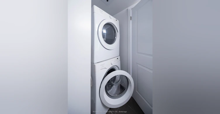 320-132 Berkeley Street, Toronto, ON, M5A 2W9 - 8