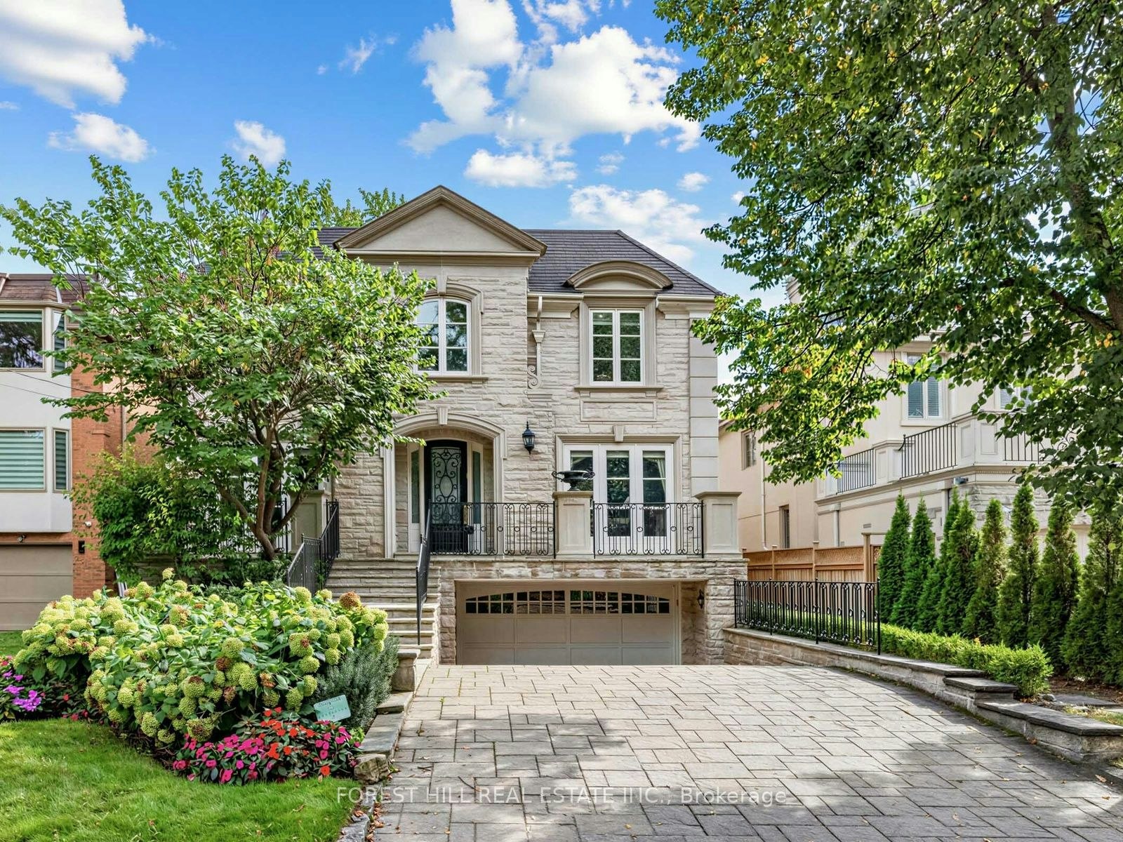 235 Hillhurst Boulevard, Toronto, ON, M5N 1P3