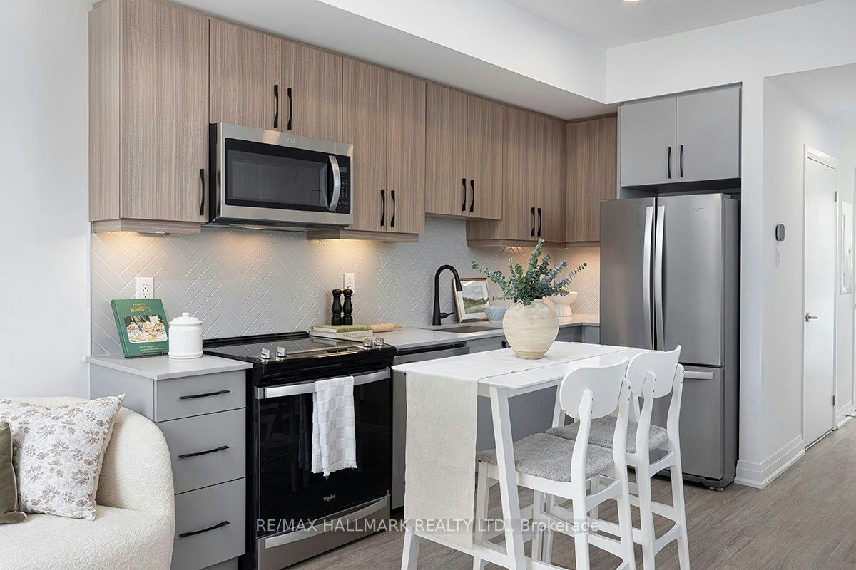 2-15 Brenthall Avenue W, Toronto, ON, M2R 0B3 - 3