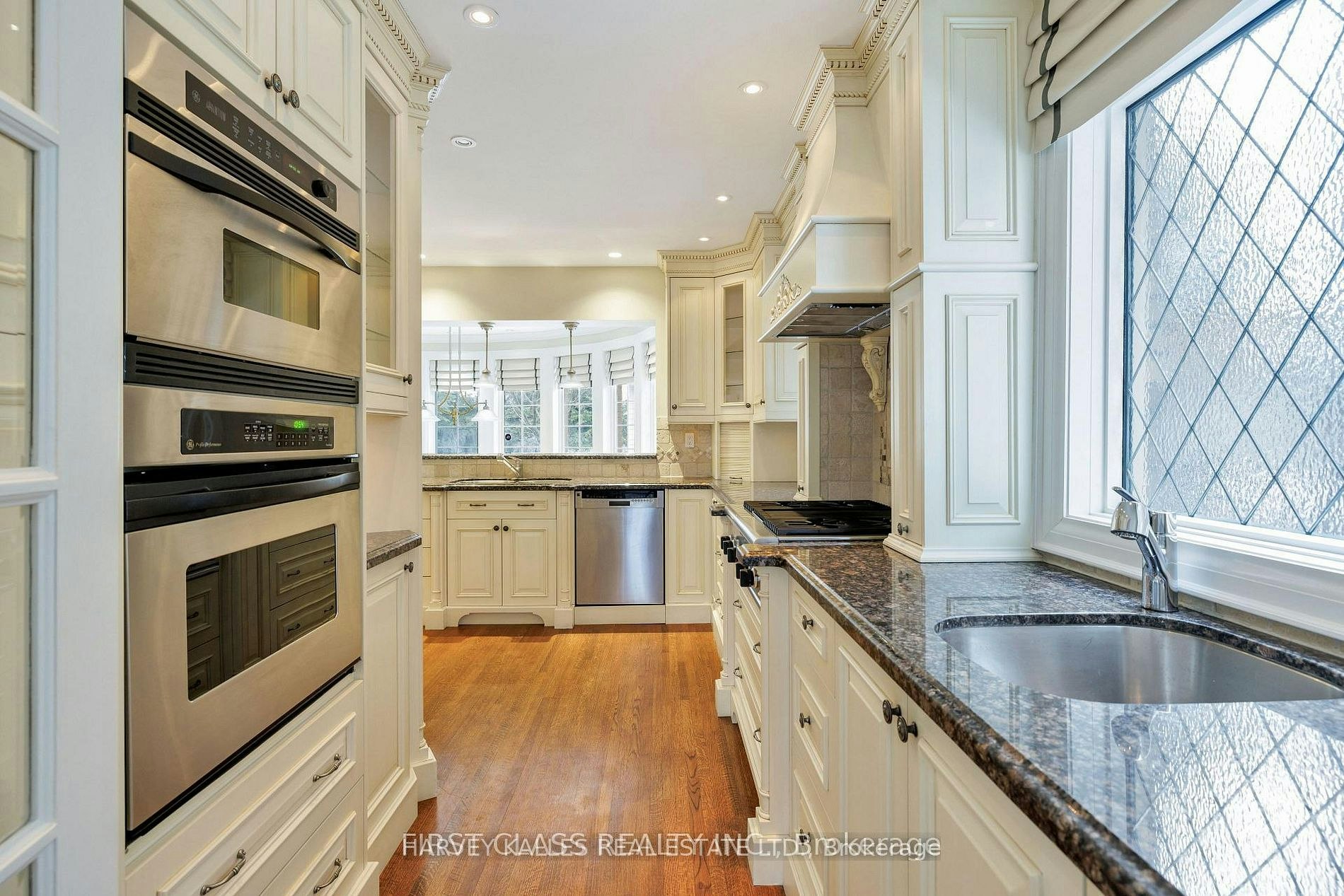 80 Douglas Drive, Toronto, ON, M4W 2B4 - 17
