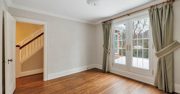 80 Douglas Drive, Toronto, ON, M4W 2B4 - 36
