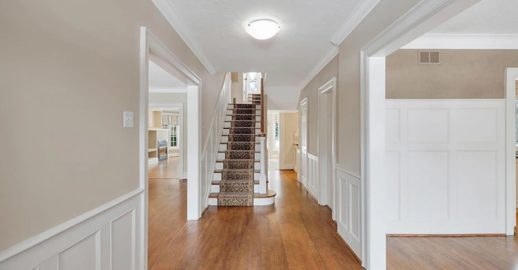 80 Douglas Drive, Toronto, ON, M4W 2B4 - 3