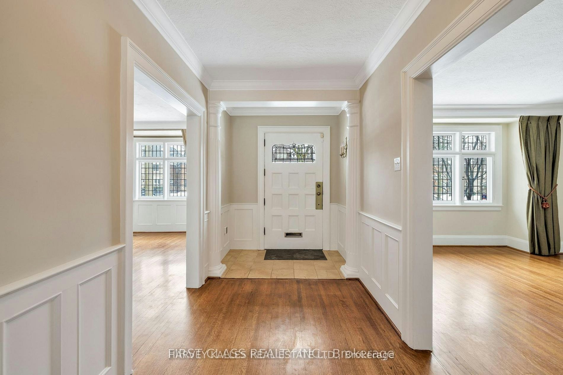 80 Douglas Drive, Toronto, ON, M4W 2B4 - 2