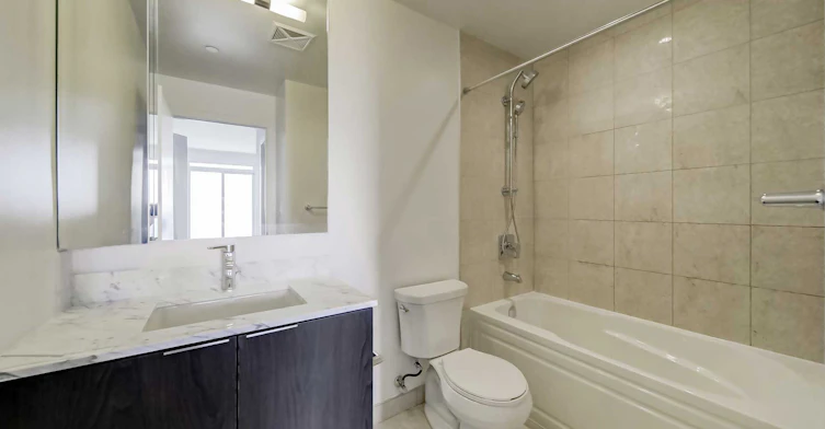 Toronto, ON - 20