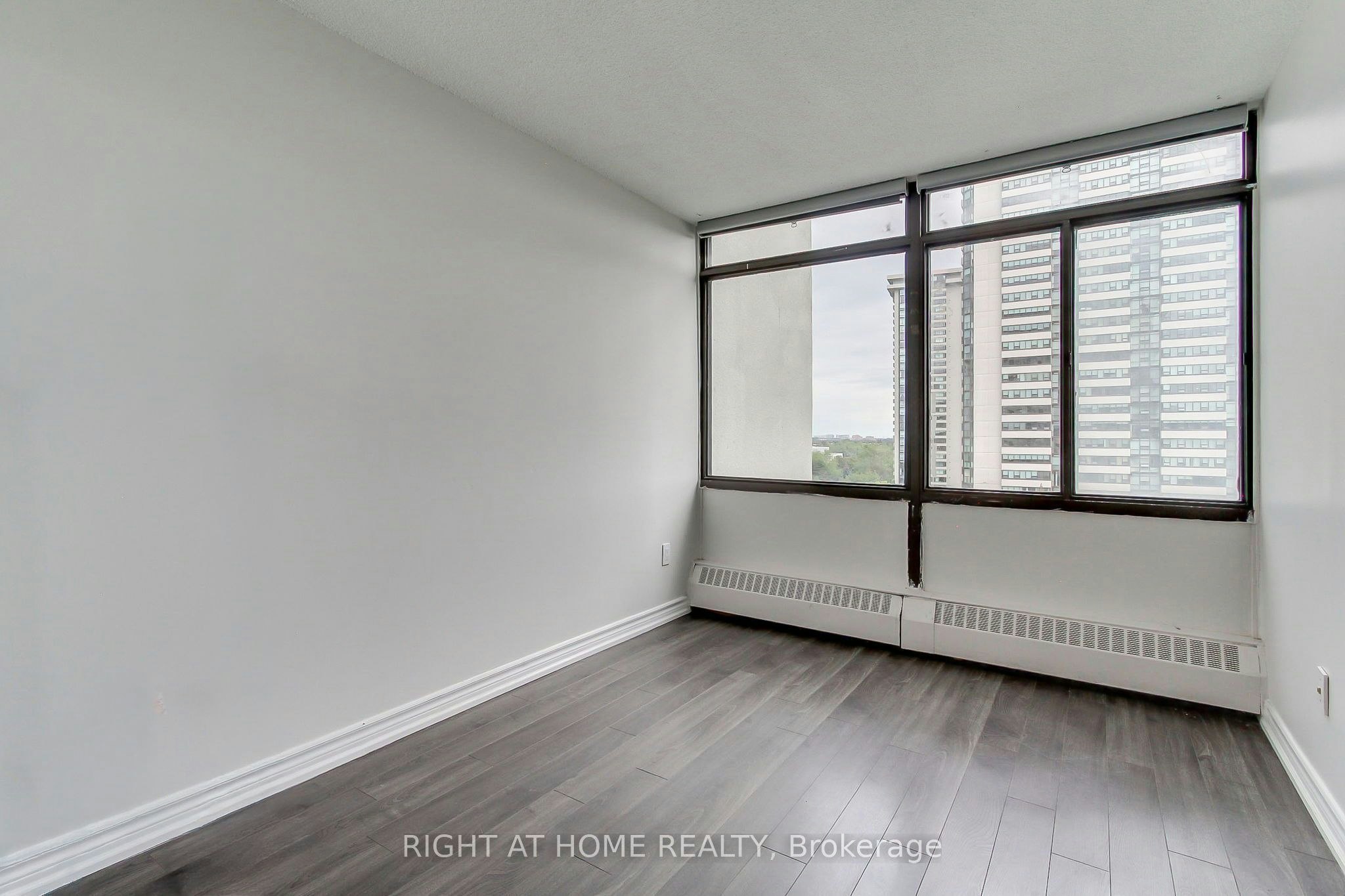 1006-3300 Don Mills Road, Toronto, ON, M2J 4X7 - 30