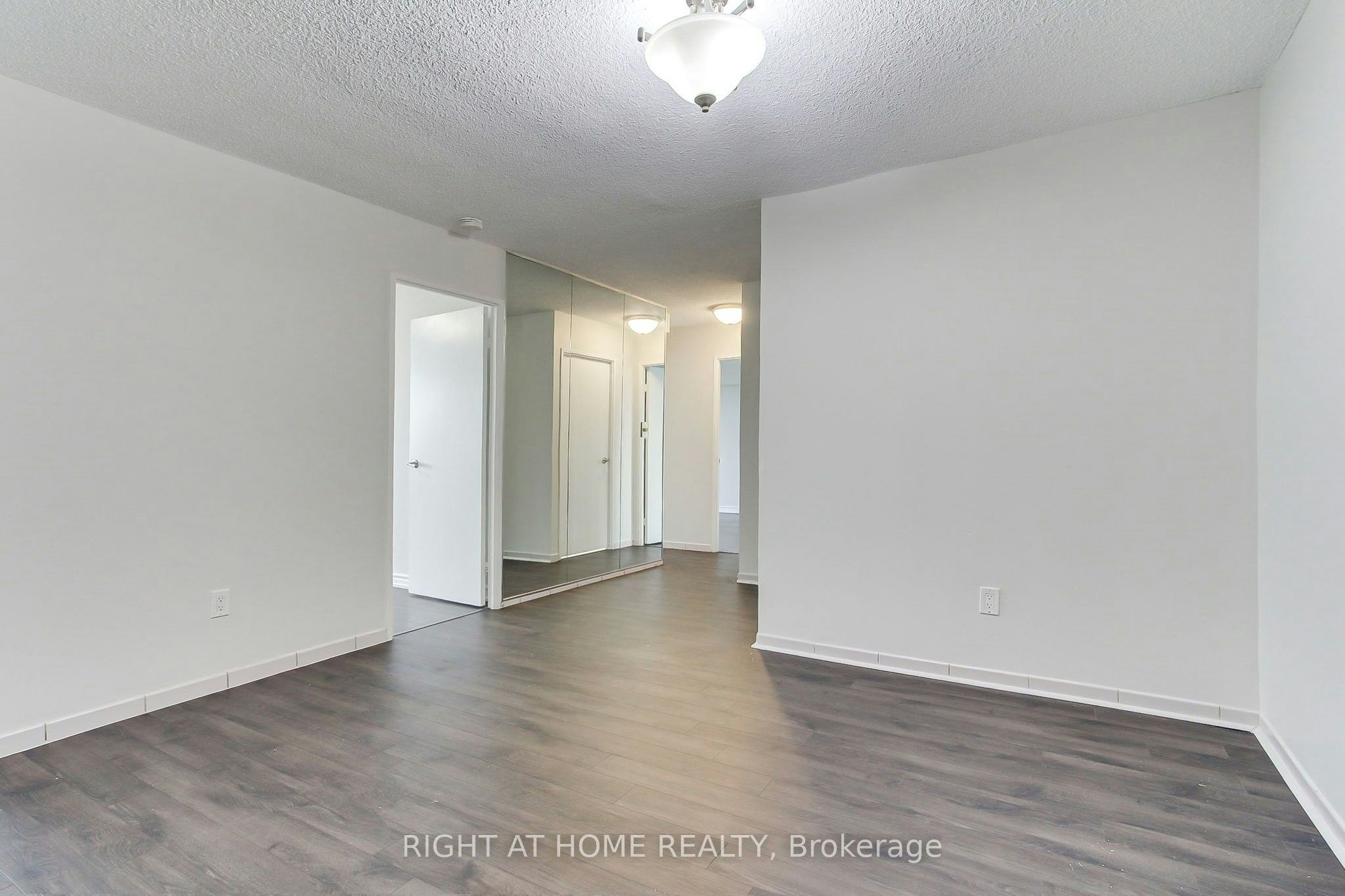 1006-3300 Don Mills Road, Toronto, ON, M2J 4X7 - 11