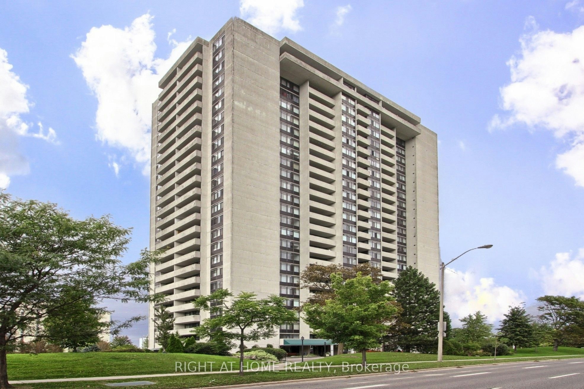 1006-3300 Don Mills Road, Toronto, ON, M2J 4X7