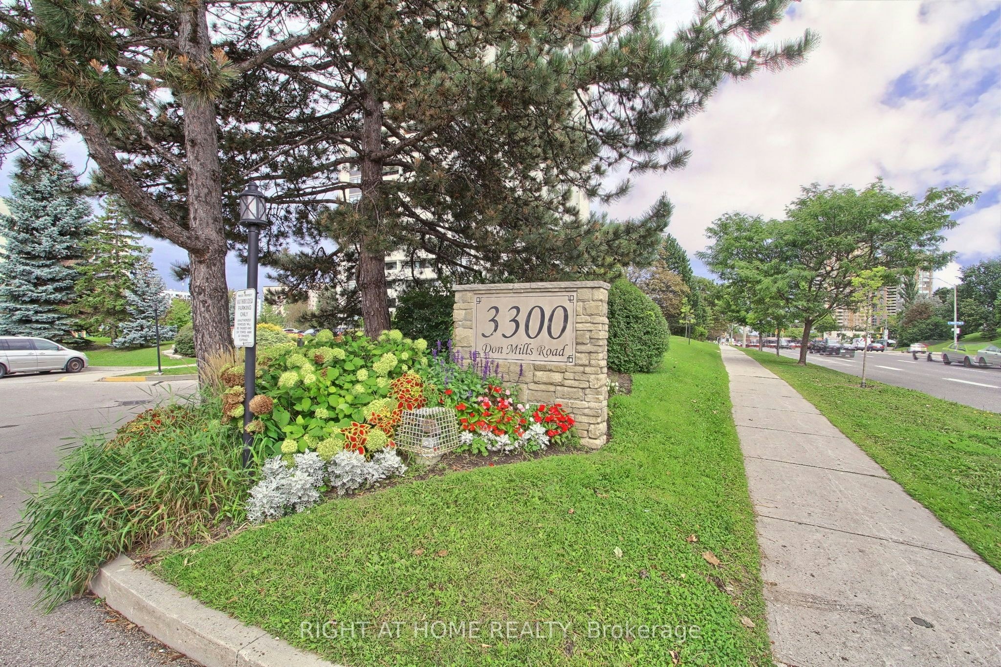 1006-3300 Don Mills Road, Toronto, ON, M2J 4X7 - 2