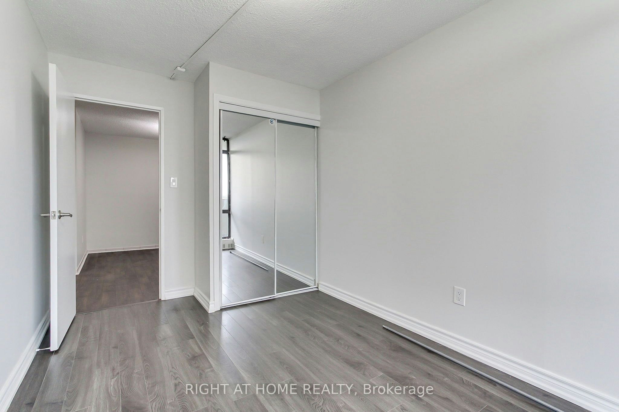 1006-3300 Don Mills Road, Toronto, ON, M2J 4X7 - 28