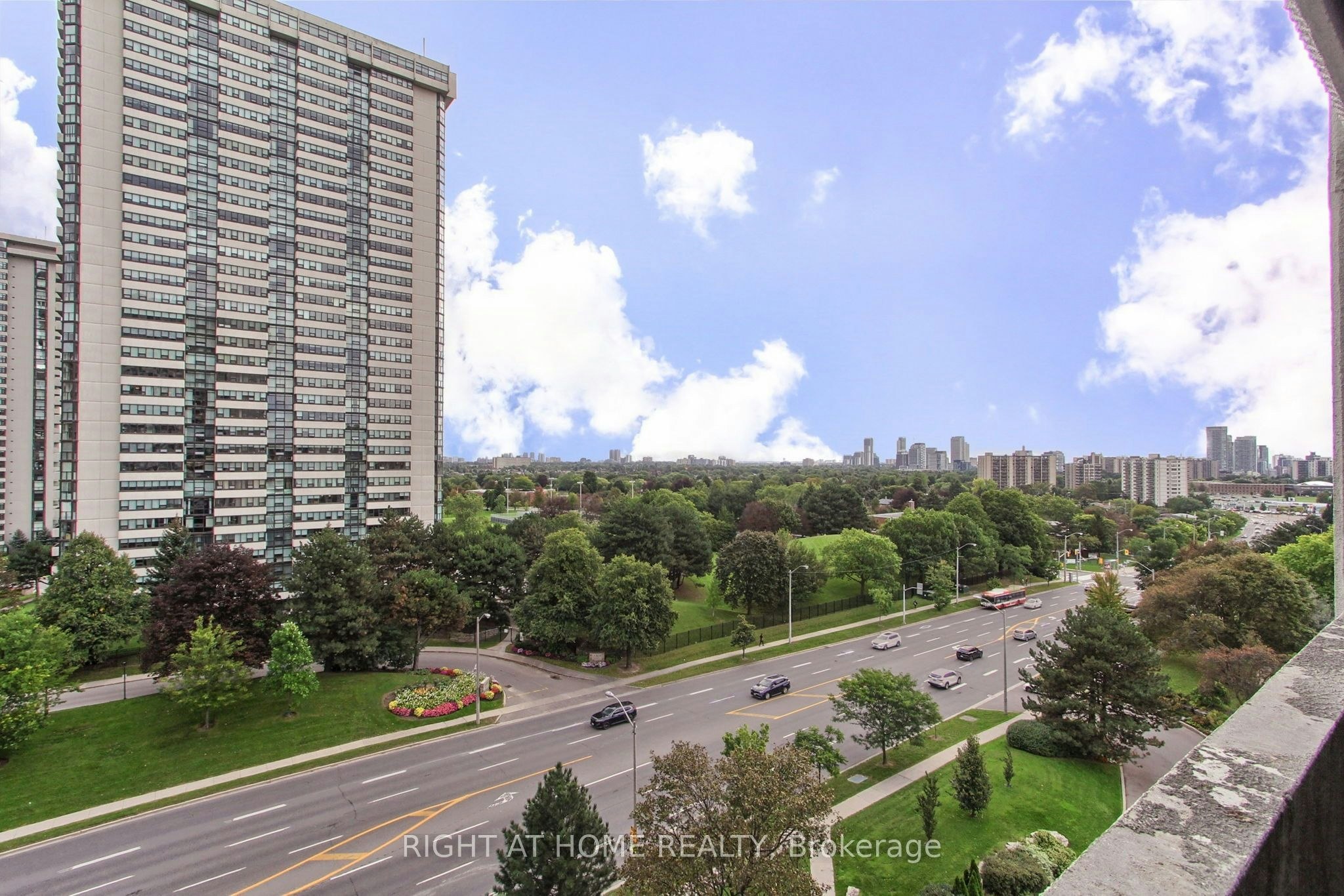 1006-3300 Don Mills Road, Toronto, ON, M2J 4X7 - 37