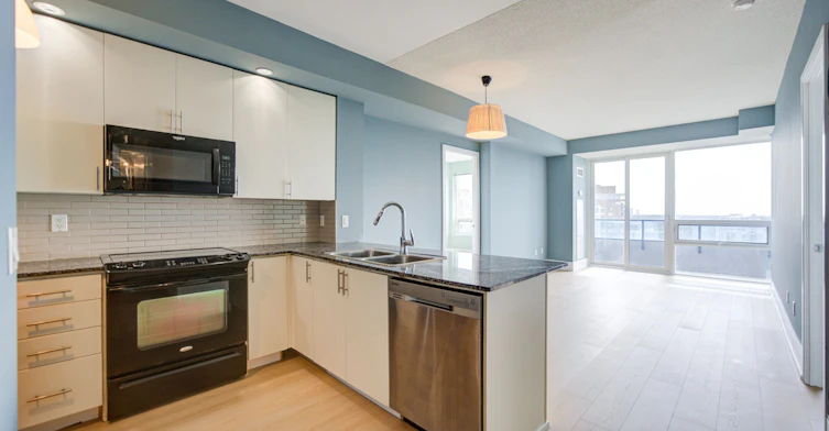 2203-181 Wynford Drive, Toronto, ON, M3C 0C6 - 3