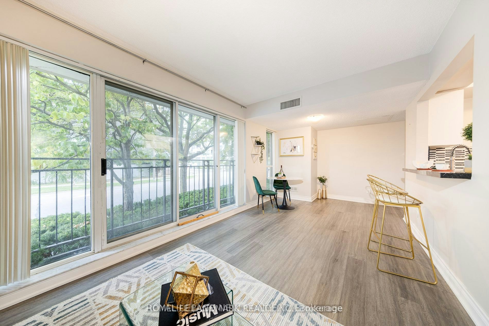 128-38 Hollywood Avenue, Toronto, ON, M2N 6S5 - 2