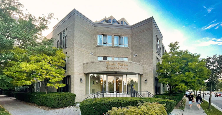 128-38 Hollywood Avenue, Toronto, ON, M2N 6S5