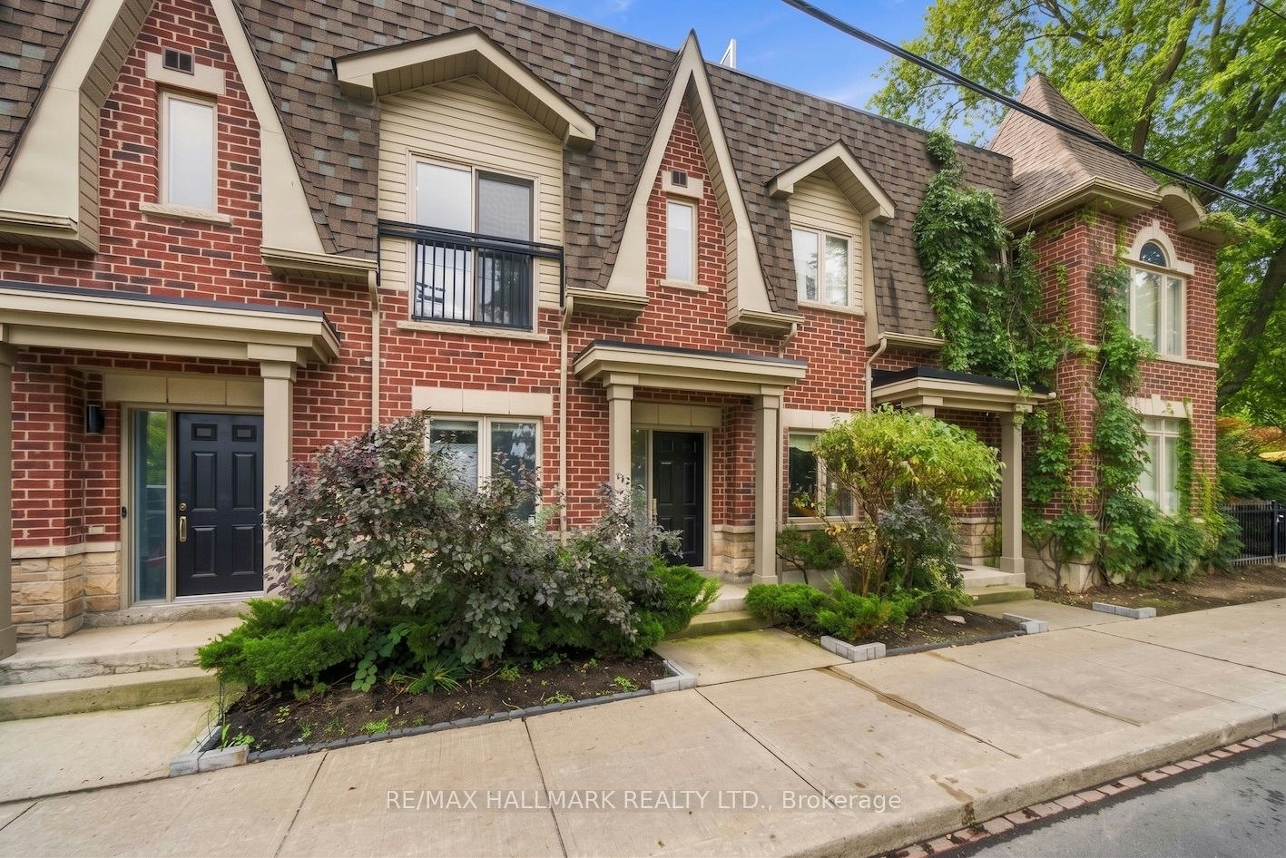 549 Shuter Street, Toronto, ON, M5A 1X9
