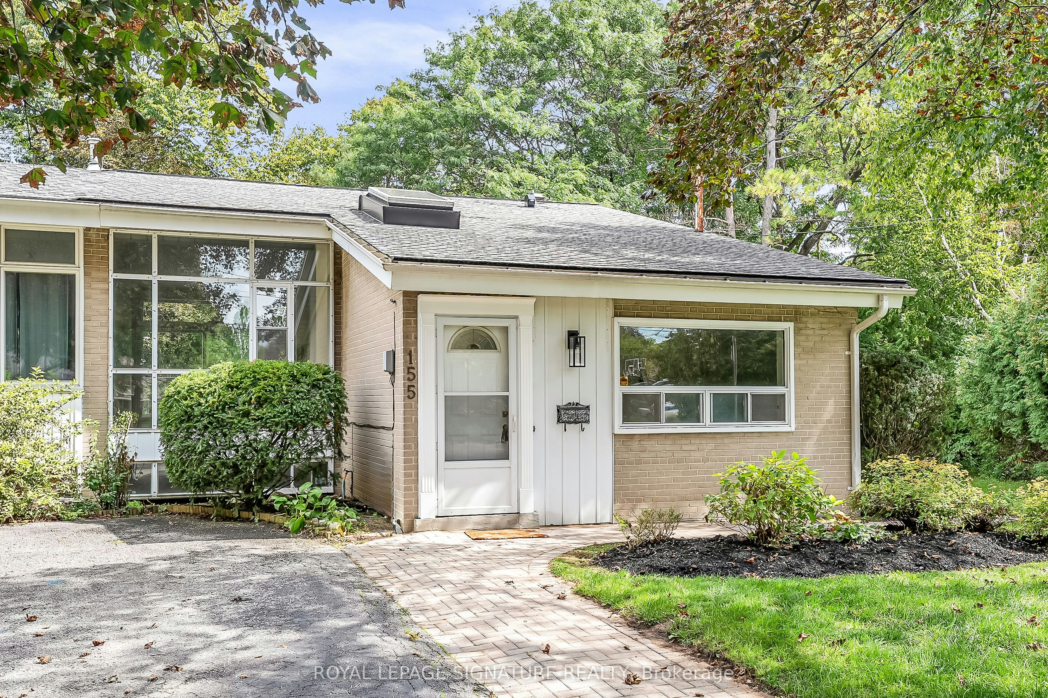 155 Three Valleys Drive, Toronto, ON, M3A 3C1