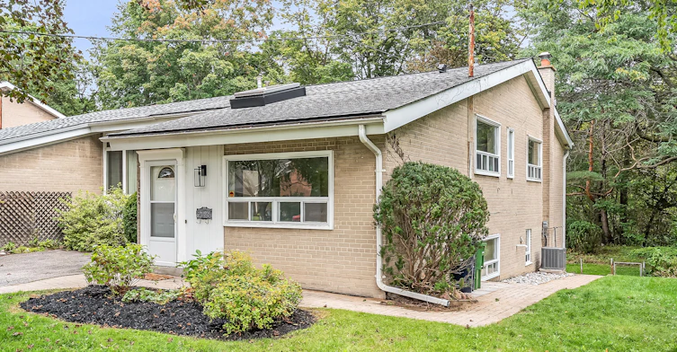 155 Three Valleys Drive, Toronto, ON, M3A 3C1 - 2