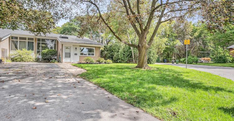155 Three Valleys Drive, Toronto, ON, M3A 3C1 - 3