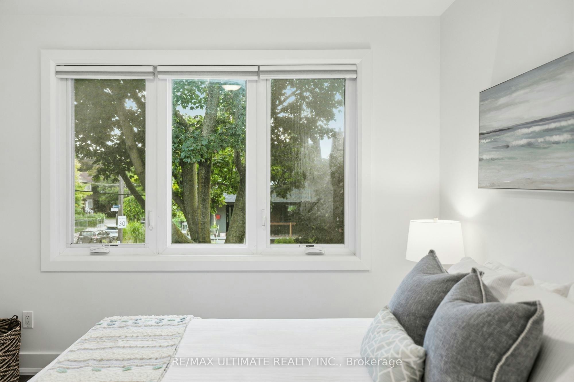 Main/Upper-305 Winona Drive, Toronto, ON, M6C 3S8 - 28