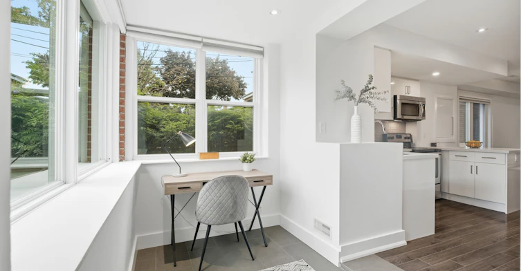 Main/Upper-305 Winona Drive, Toronto, ON, M6C 3S8 - 18
