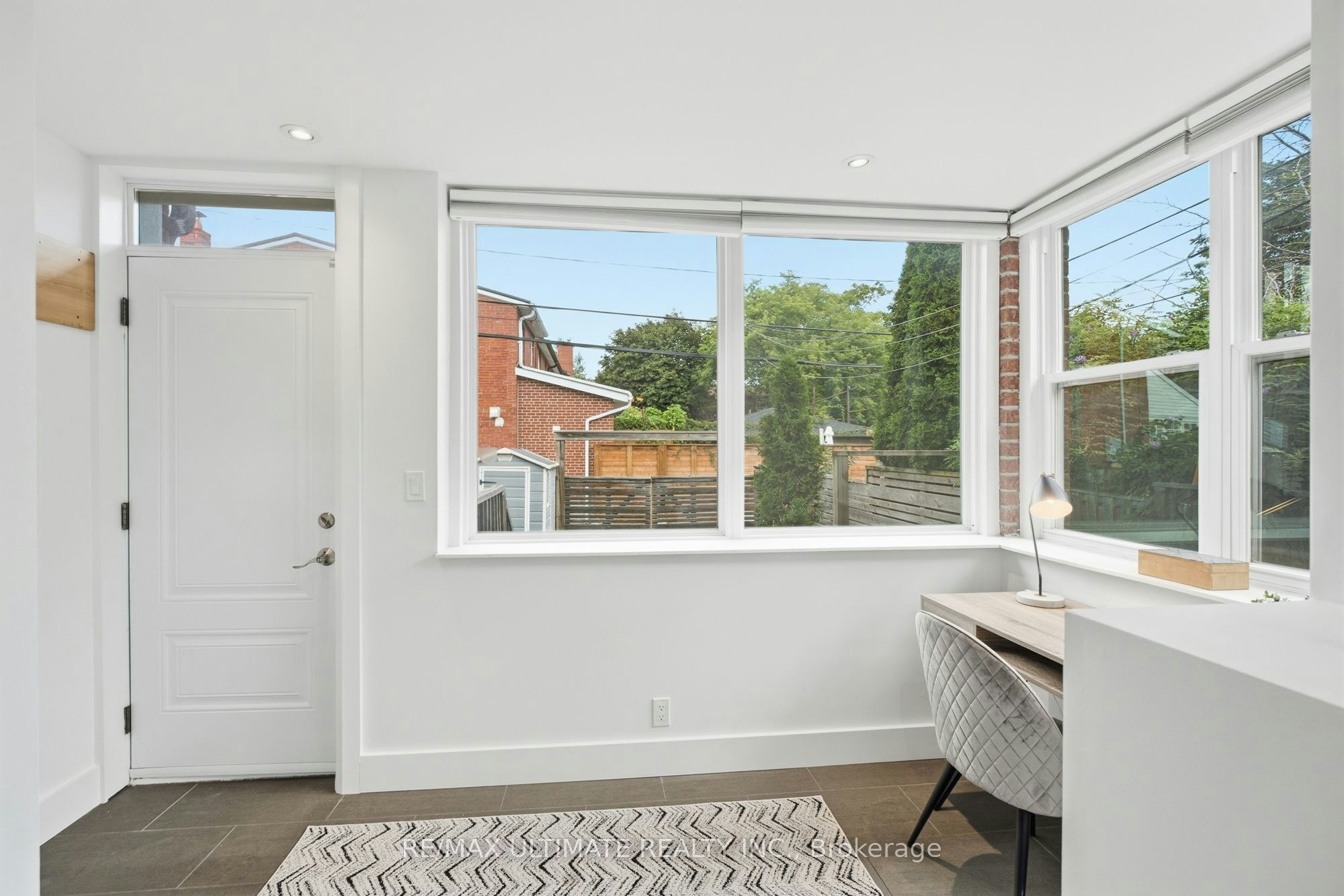 Main/Upper-305 Winona Drive, Toronto, ON, M6C 3S8 - 16