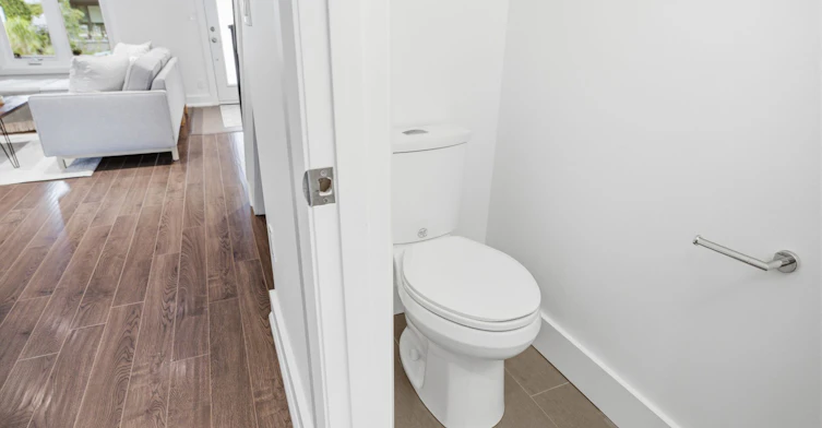 Main/Upper-305 Winona Drive, Toronto, ON, M6C 3S8 - 21