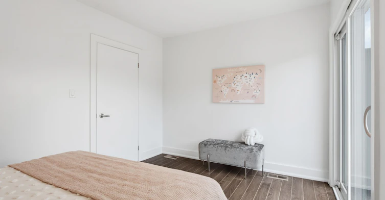 Main/Upper-305 Winona Drive, Toronto, ON, M6C 3S8 - 30
