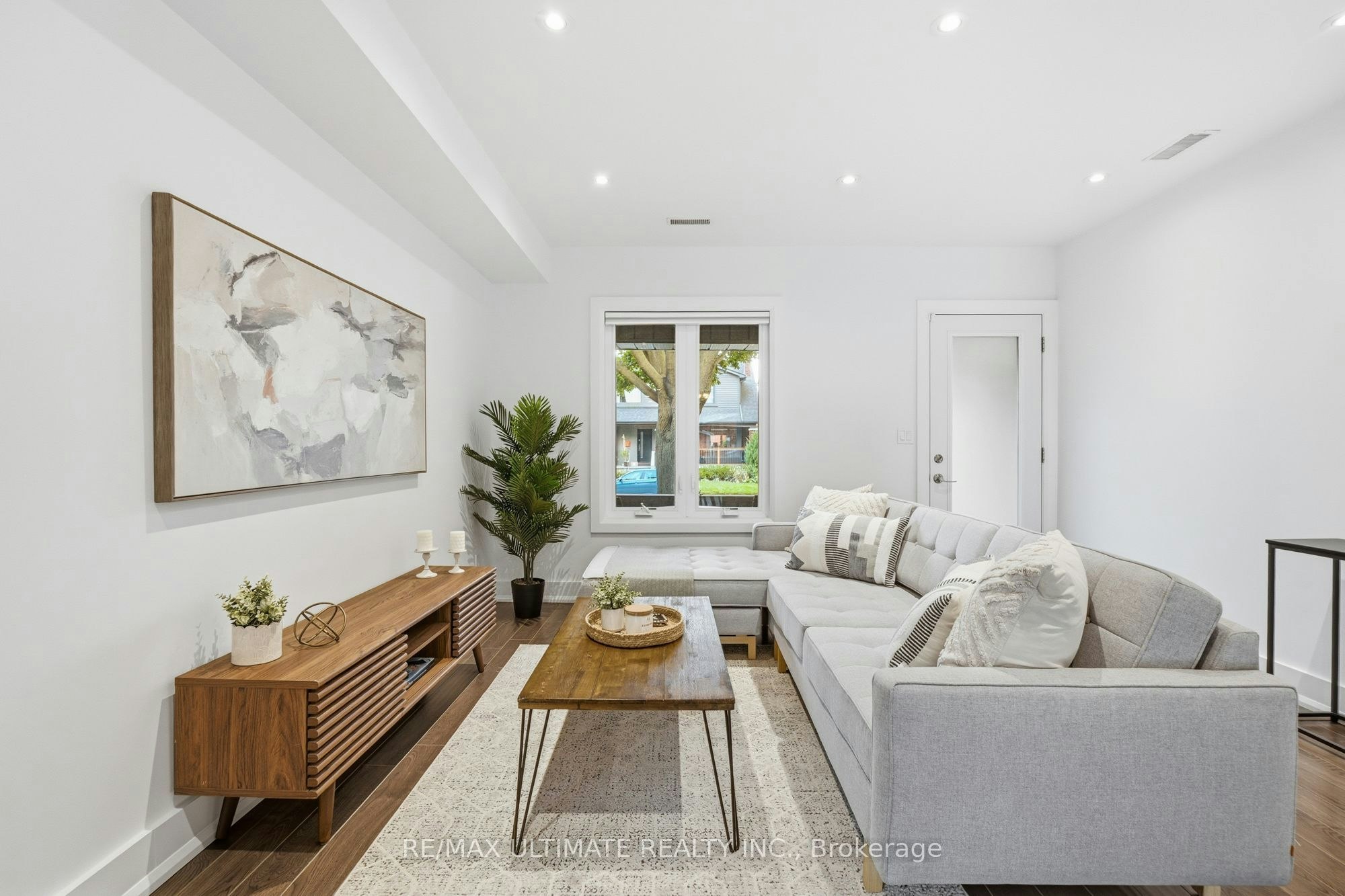 Main/Upper-305 Winona Drive, Toronto, ON, M6C 3S8 - 6