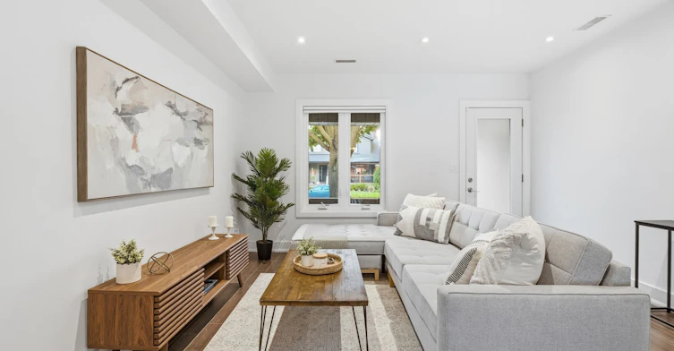 Main/Upper-305 Winona Drive, Toronto, ON, M6C 3S8 - 6