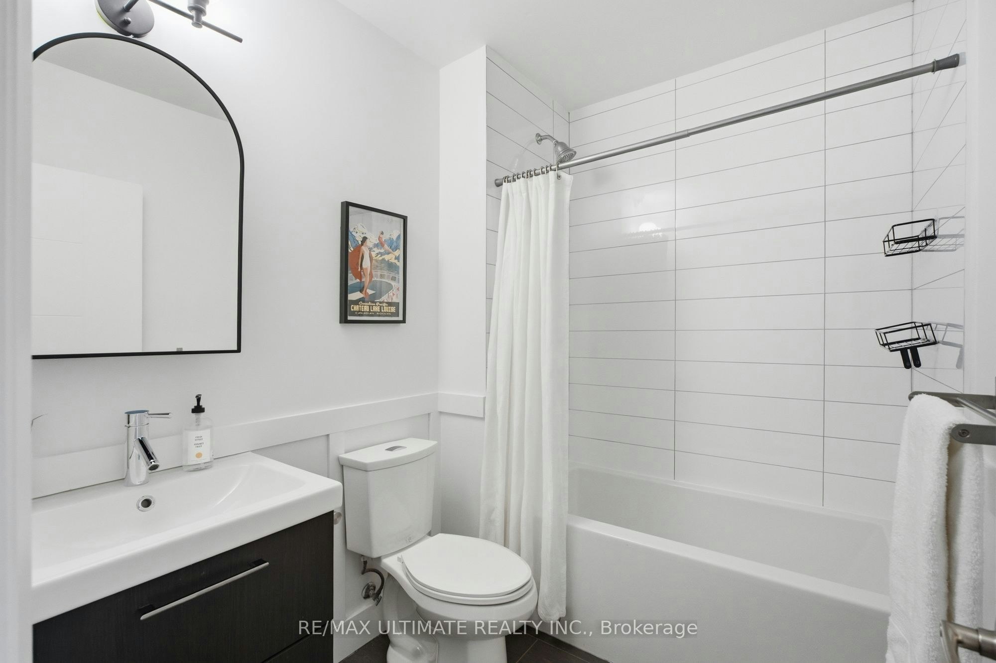 Main/Upper-305 Winona Drive, Toronto, ON, M6C 3S8 - 34