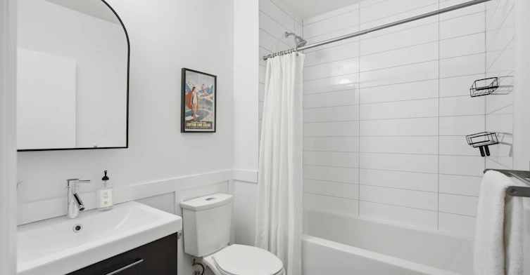 Main/Upper-305 Winona Drive, Toronto, ON, M6C 3S8 - 34