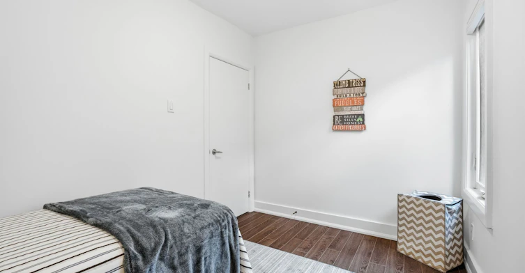 Main/Upper-305 Winona Drive, Toronto, ON, M6C 3S8 - 33