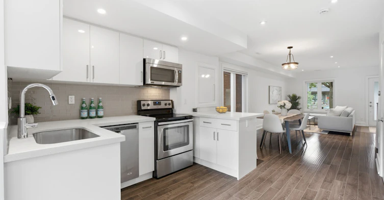 Main/Upper-305 Winona Drive, Toronto, ON, M6C 3S8 - 13