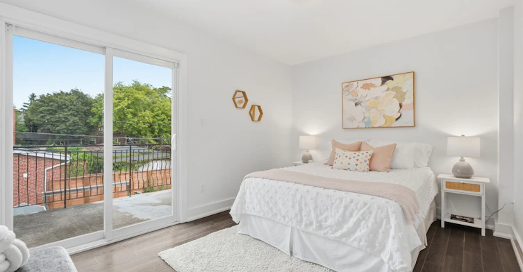Main/Upper-305 Winona Drive, Toronto, ON, M6C 3S8 - 29
