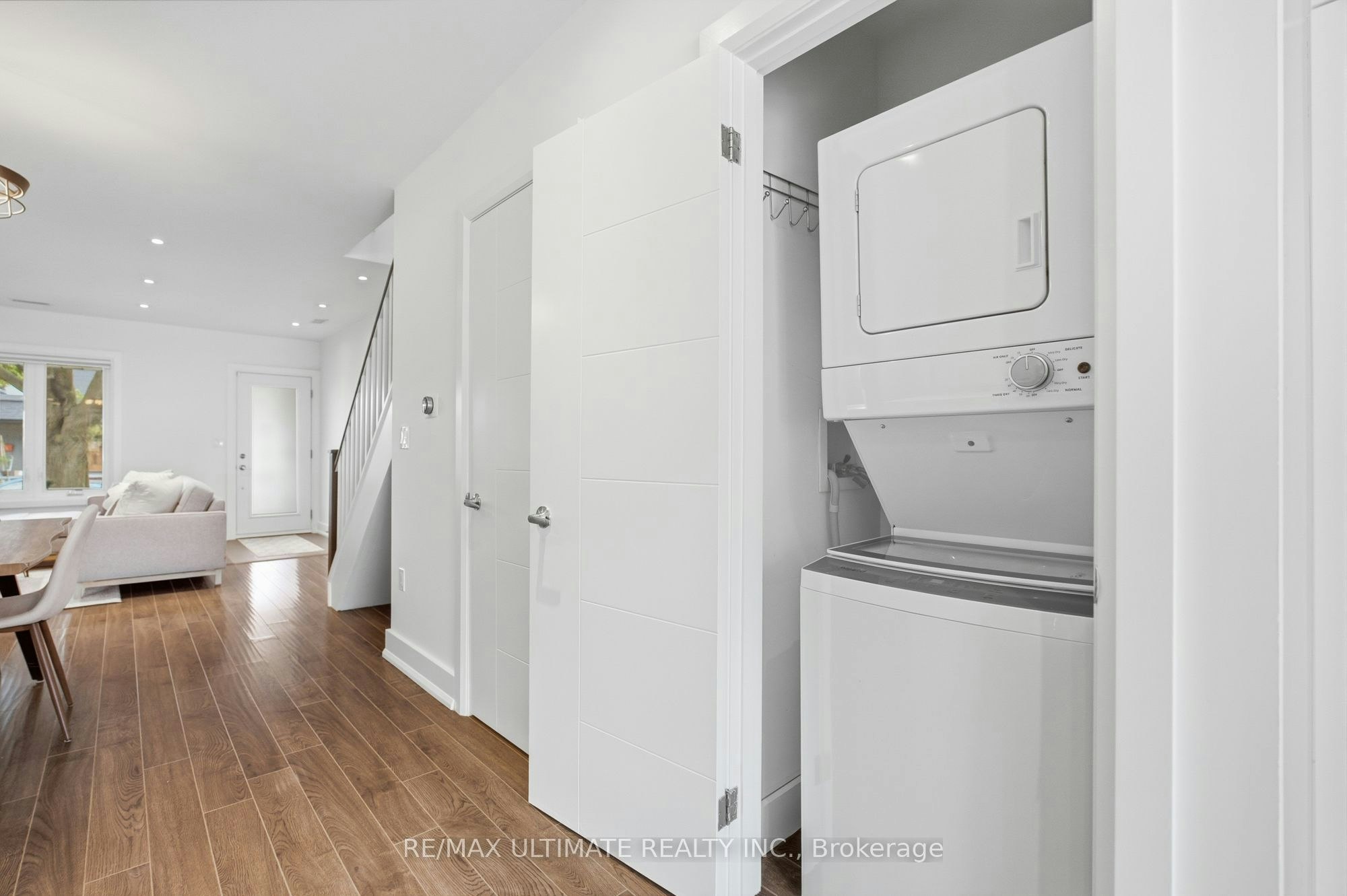 Main/Upper-305 Winona Drive, Toronto, ON, M6C 3S8 - 22
