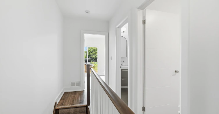 Main/Upper-305 Winona Drive, Toronto, ON, M6C 3S8 - 24
