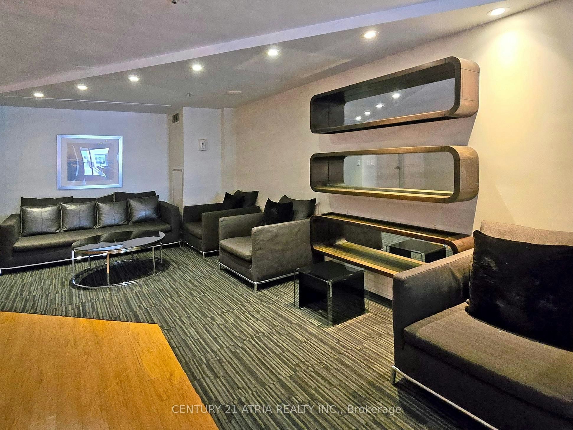 1820-111 Elizabeth Street, Toronto, ON, M5G 1P7 - 41