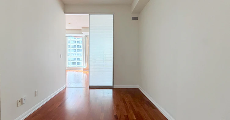 1820-111 Elizabeth Street, Toronto, ON, M5G 1P7 - 22