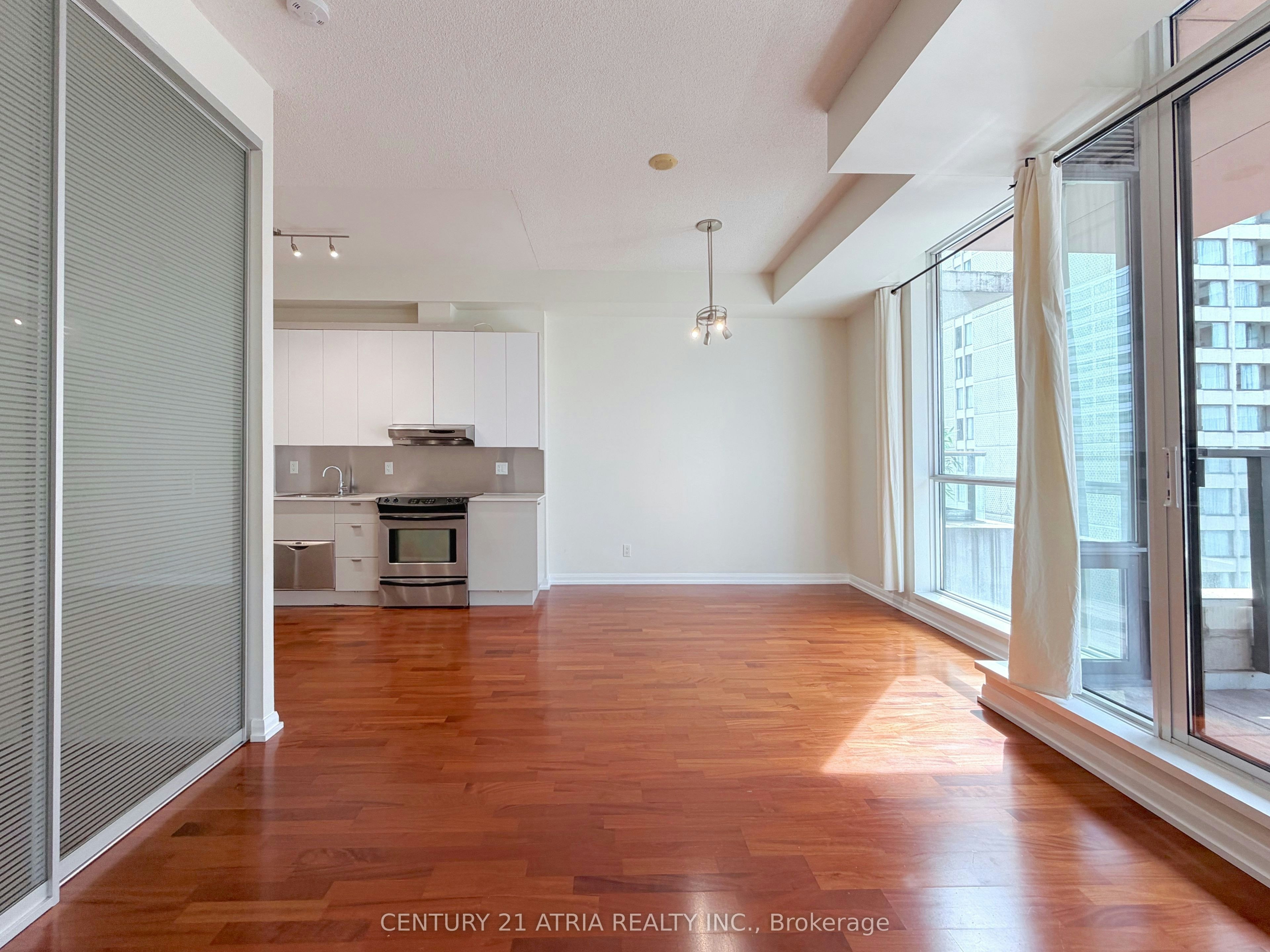 1820-111 Elizabeth Street, Toronto, ON, M5G 1P7 - 30