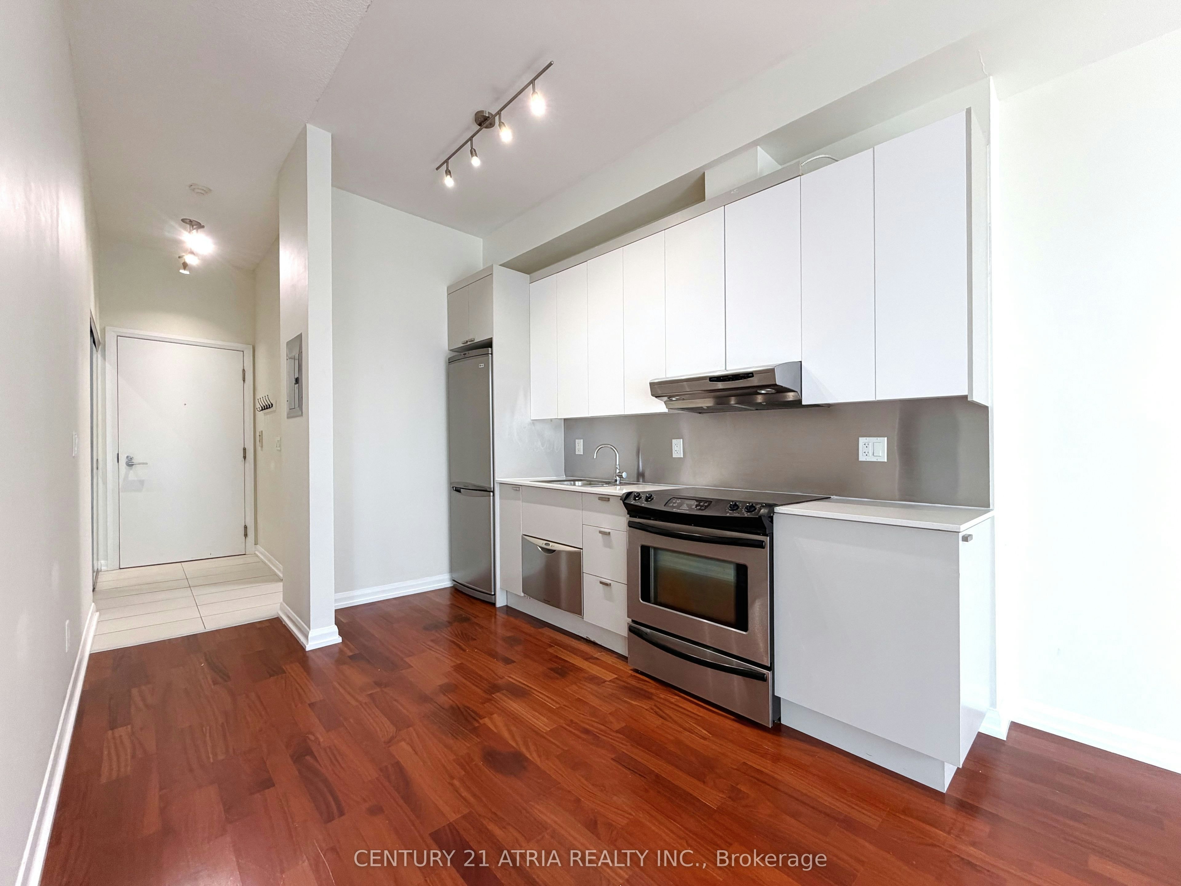 1820-111 Elizabeth Street, Toronto, ON, M5G 1P7 - 19