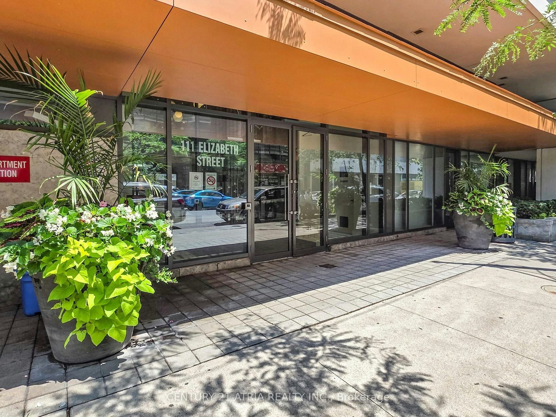 1820-111 Elizabeth Street, Toronto, ON, M5G 1P7 - 3