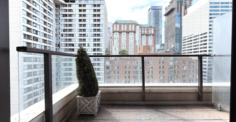 1820-111 Elizabeth Street, Toronto, ON, M5G 1P7 - 35
