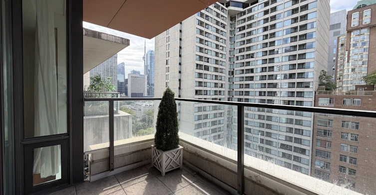 1820-111 Elizabeth Street, Toronto, ON, M5G 1P7 - 33