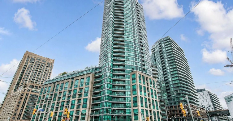 2404-600 Fleet Street, Toronto, ON, M5V 1B7