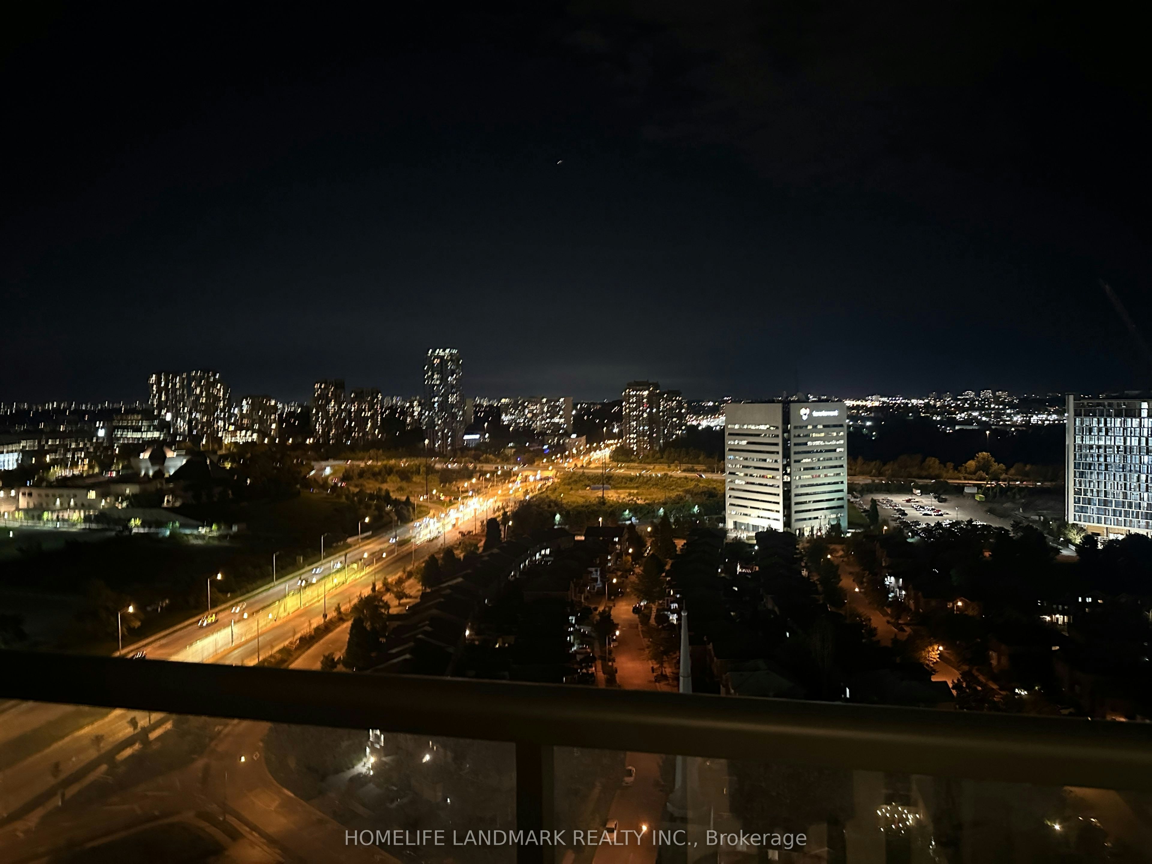 2105-6 Sonic Way, Toronto, ON, M3C 0P1 - 9