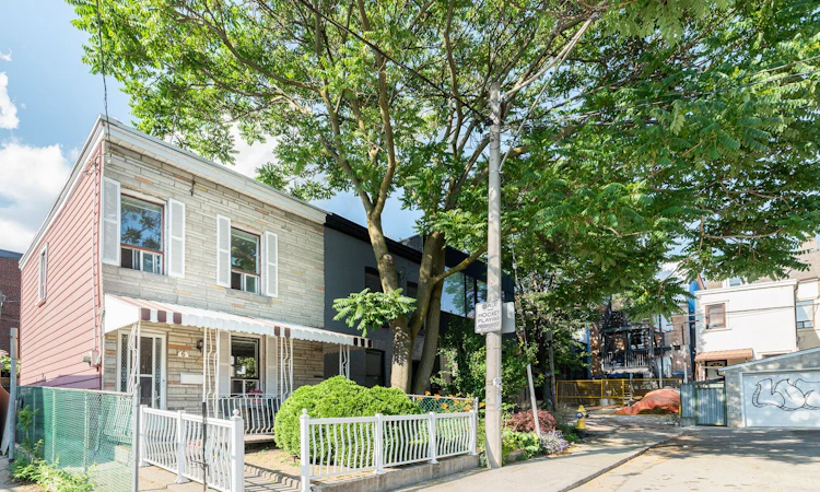 6 Crocker Avenue