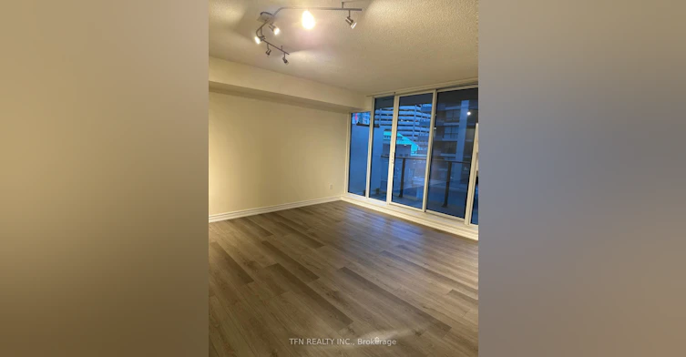 111 Elizabeth Street, Toronto, ON, M5G 1P7 - 8
