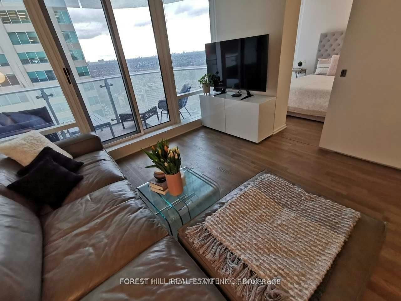 2412-1 Bloor Street E, Toronto, ON, M4W 1A9 - 11