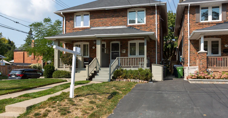 212 Fairlawn Avenue, Toronto, ON, M5M 1S8